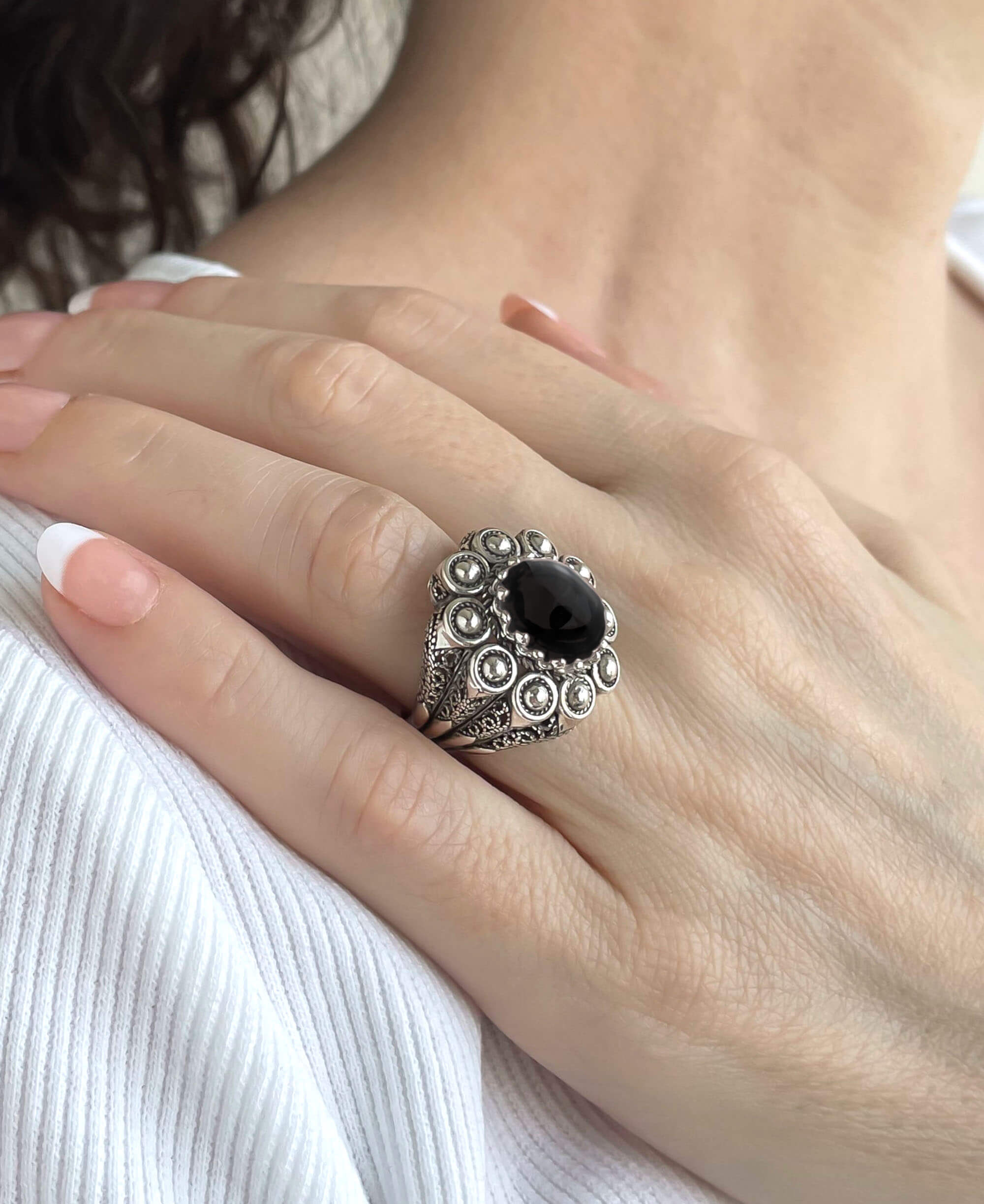 Filigree Art Black Onyx Gemstone Women Statement Dome Ring