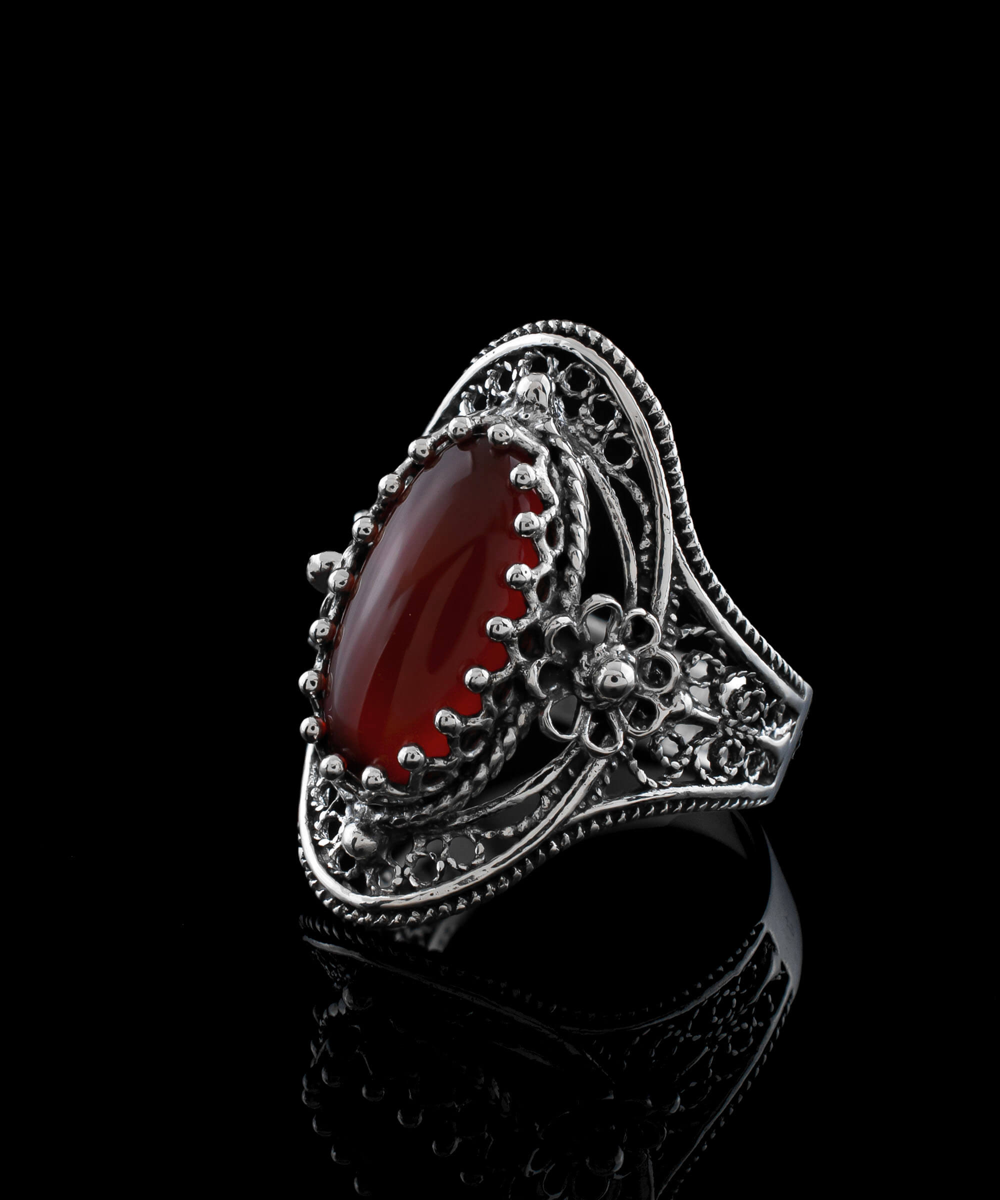 Carnelian Gemstone Sterling Silver Women Statement Ring with Daisy