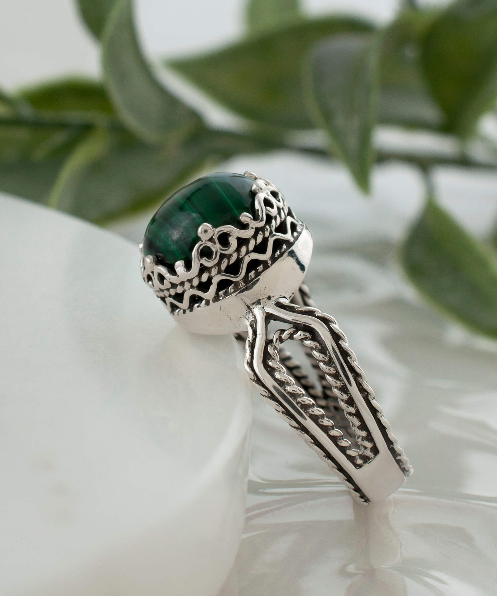 Malachite Gemstone Filigree Art Women Sterling Silver Cocktail Ring