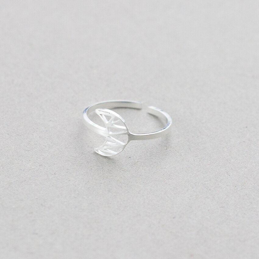 Minimalistic Jewelry Tiny Cute Hollow Moon Ring