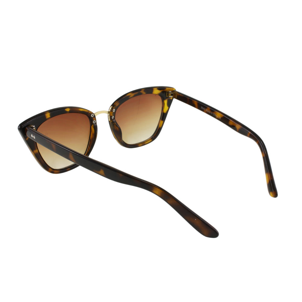 MQ Cassia Sunglasses in Tortoise / Brown