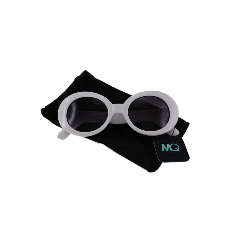 MQ Kurt Sunglasses in White / Smoke