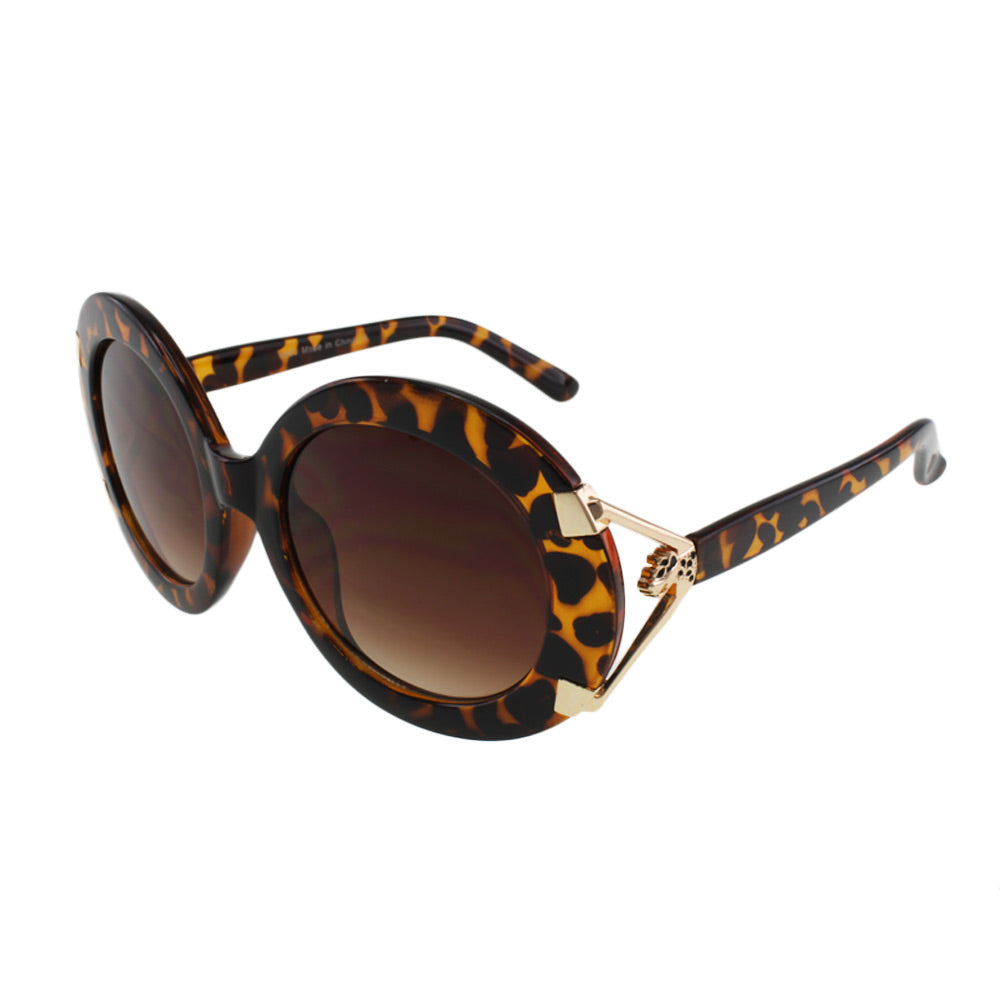 MQ Astrid Sunglasses in Tortoise / Smoke