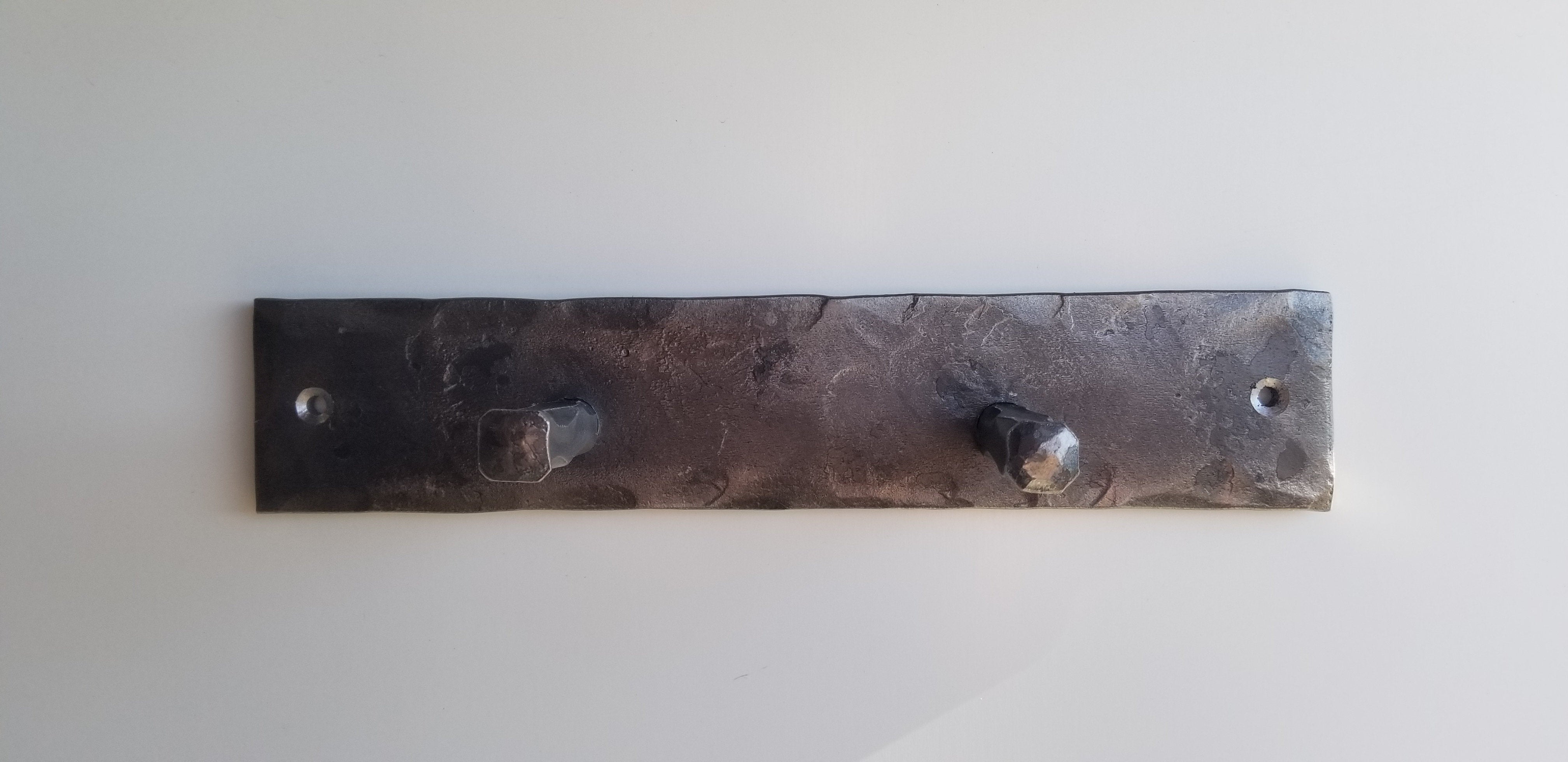 FORGED WALL hanger with 2 hammered pegs