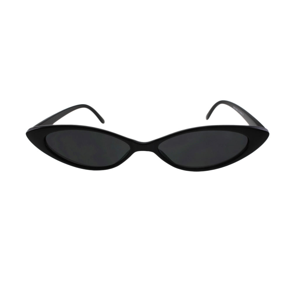 MQ Zoe Sunglasses in Black / Smoke