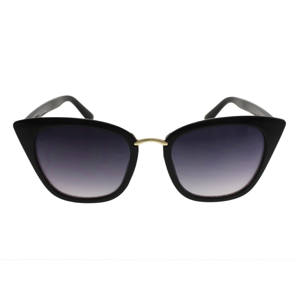 MQ Cassia Sunglasses in Black / Smoke