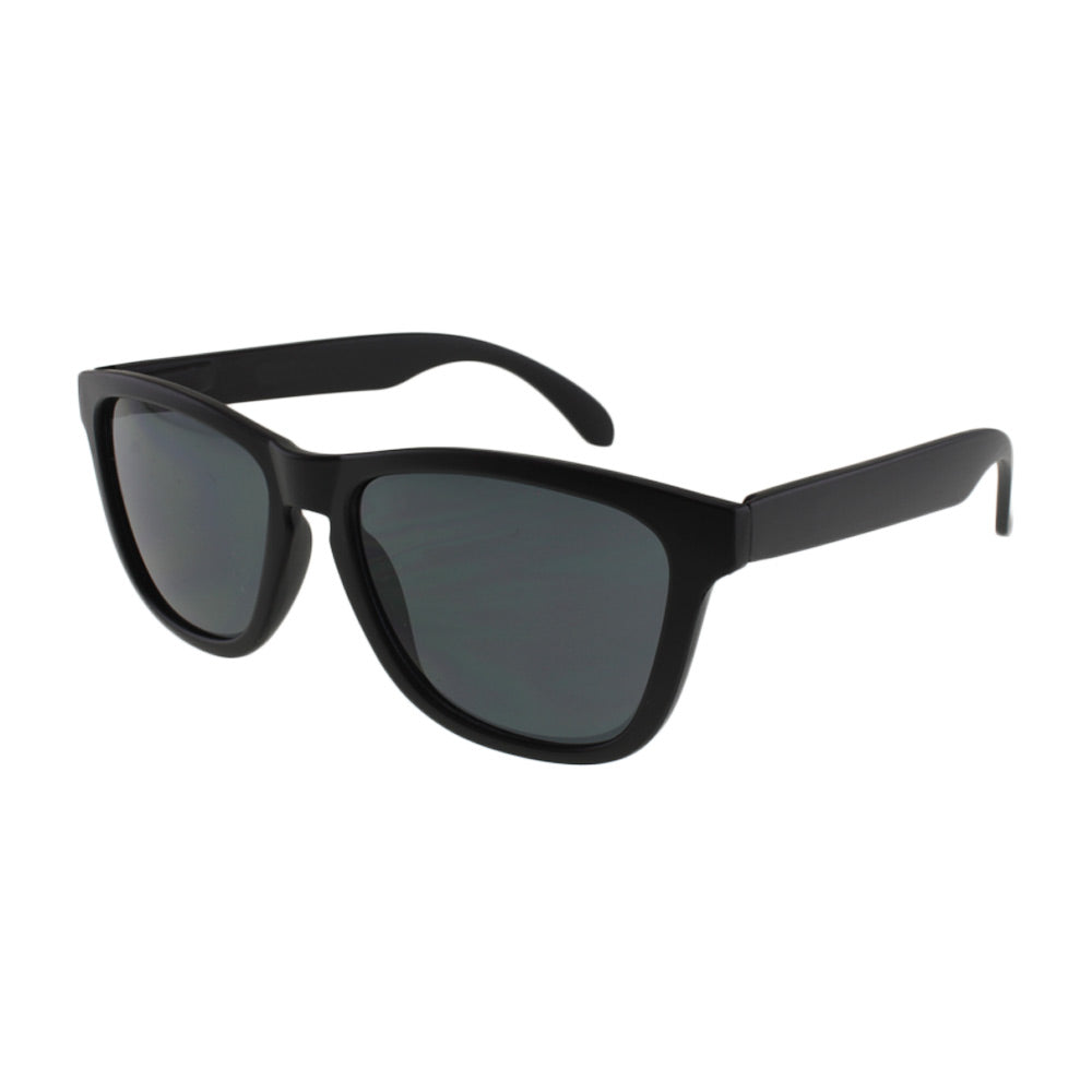 MQ Fairfax Sunglasses in Black / Smoke