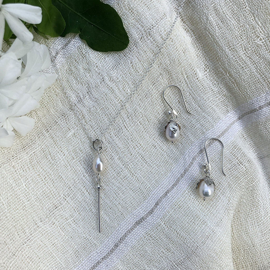 Freshwater Pearl Teardrop Earrings