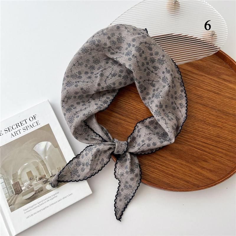 Elegant Floral Lace Triangle Scarf