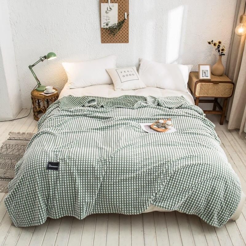 Luxurious Plaid Milk Fleece Blanket