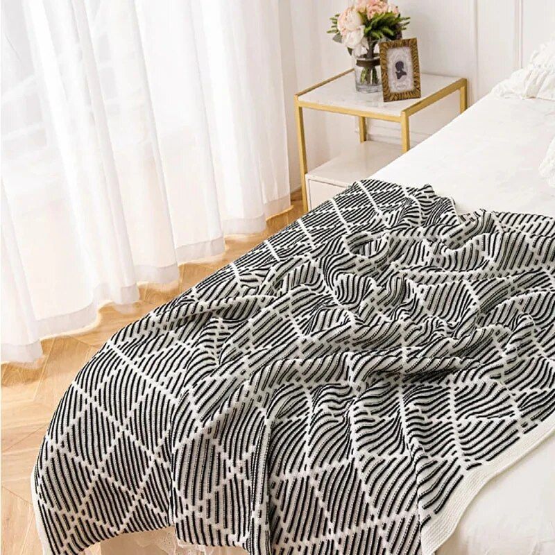 Luxury Tassel Knitted Throw Blanket