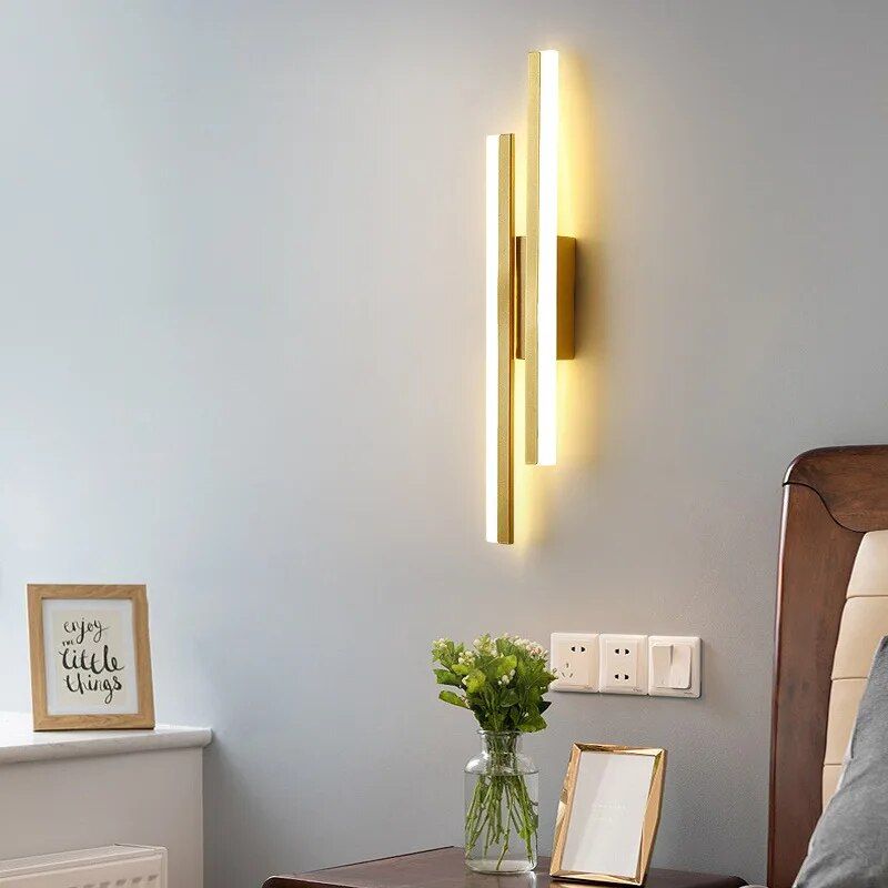 Elegant Minimalist LED Wall Lamp