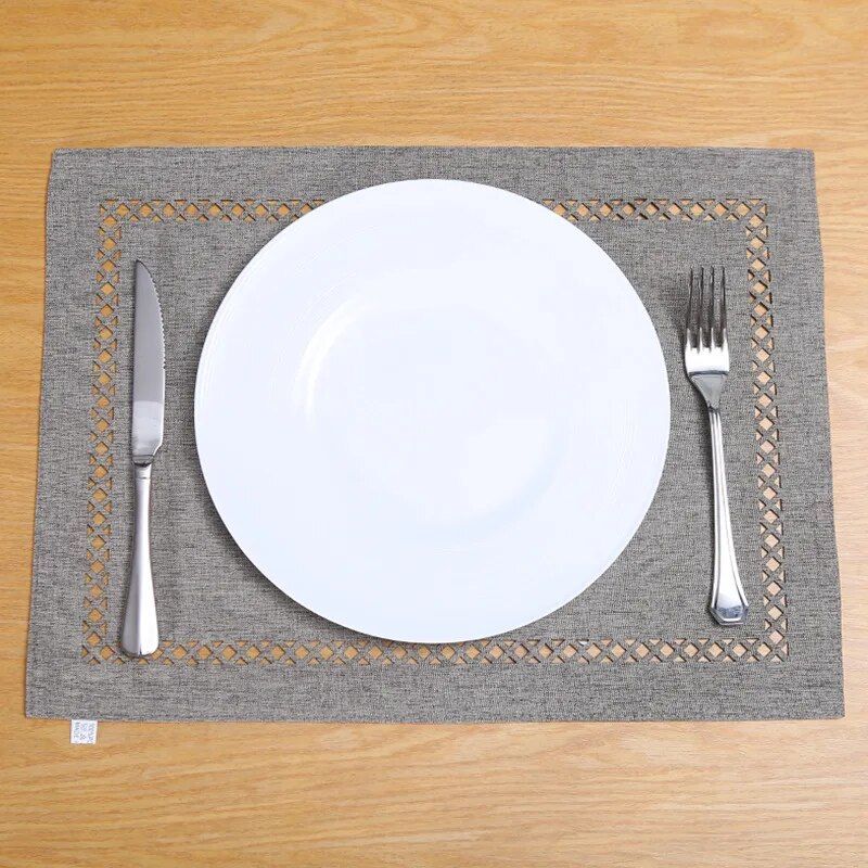 Elegant Hollow Edge Placemats Set - Polyester, Washable, 13x18 Inch - Set of 4