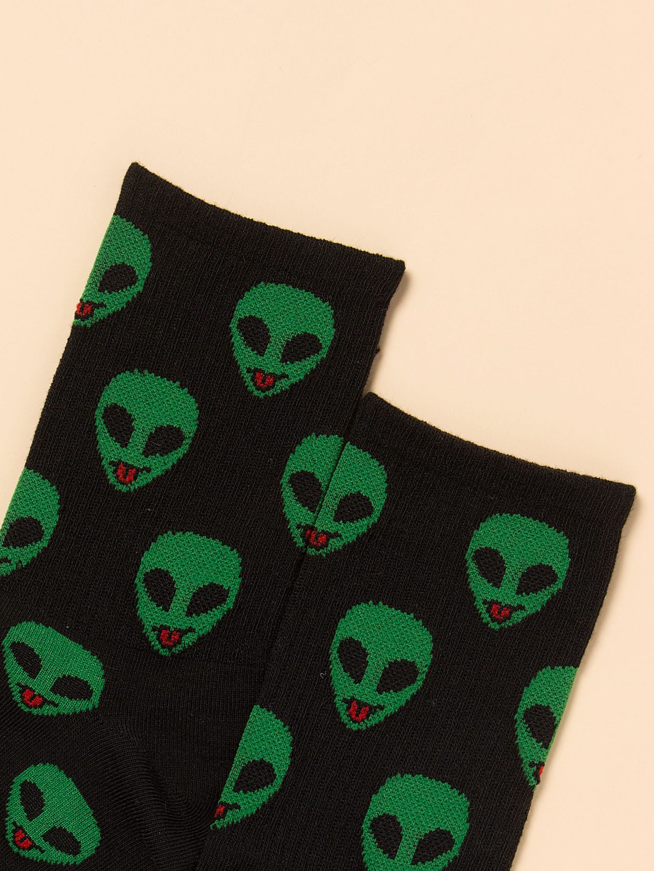 Men Alien Print Crew Socks