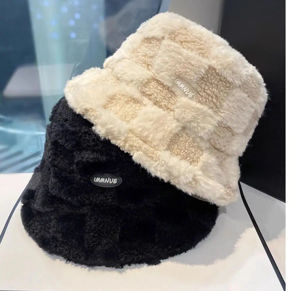 Chic Winter Warm Plaid Lamb Wool Bucket Hat for Women