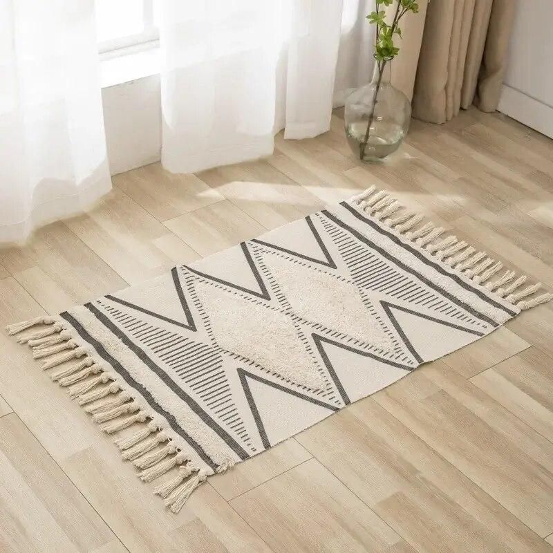 Chic Diamond Boho Cotton Runner Rug with Tassels