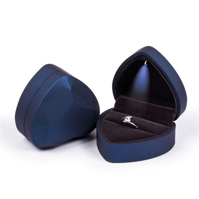 Enchanting LED Heart-Shaped Ring Box - Elegant Jewelry Presentation Case