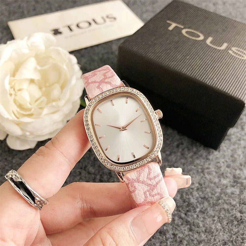 Elegant Oval Quartz Women's Watch with Diamond Accents and Leather Strap