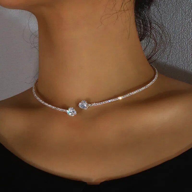 Rhinestone Heart Collar Choker Necklace: Elegant Open Collar Jewelry for Women