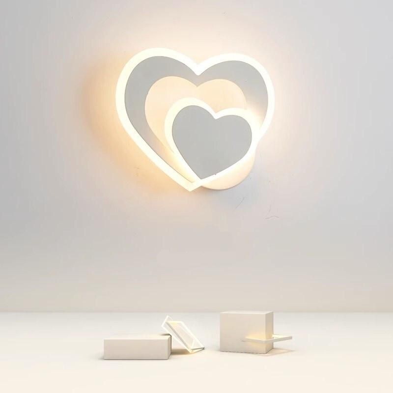 Modern Nordic LED Heart-Shaped Wall Lamp for Cozy Illumination