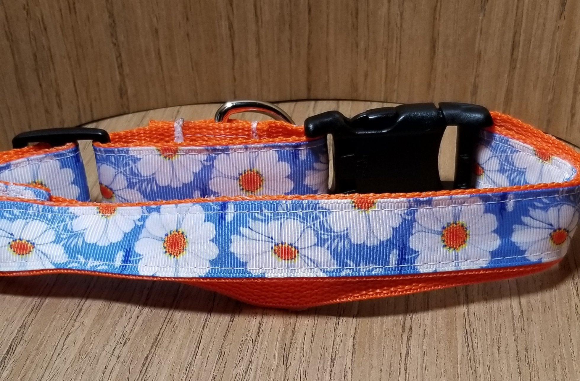 Leash/ Large/ Blue and Orange Flower