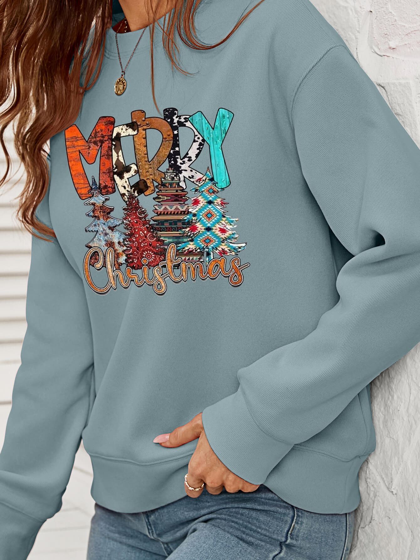 MERRY CHRISTMAS Graphic Crewneck Sweatshirt