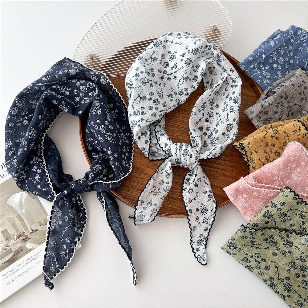 Elegant Floral Lace Triangle Scarf