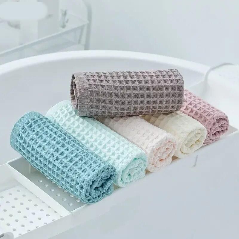 Luxurious 100% Cotton Waffle Plaid Face Towel for All Ages