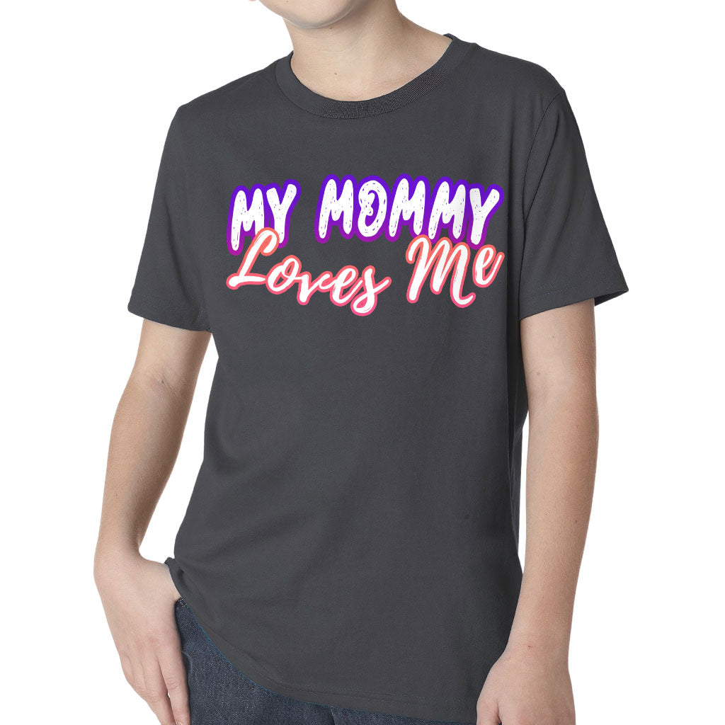 My Mom Loves Me Kids' Classic Fit T-Shirt - Kawaii T-Shirt - Themed Classic Fit Tee