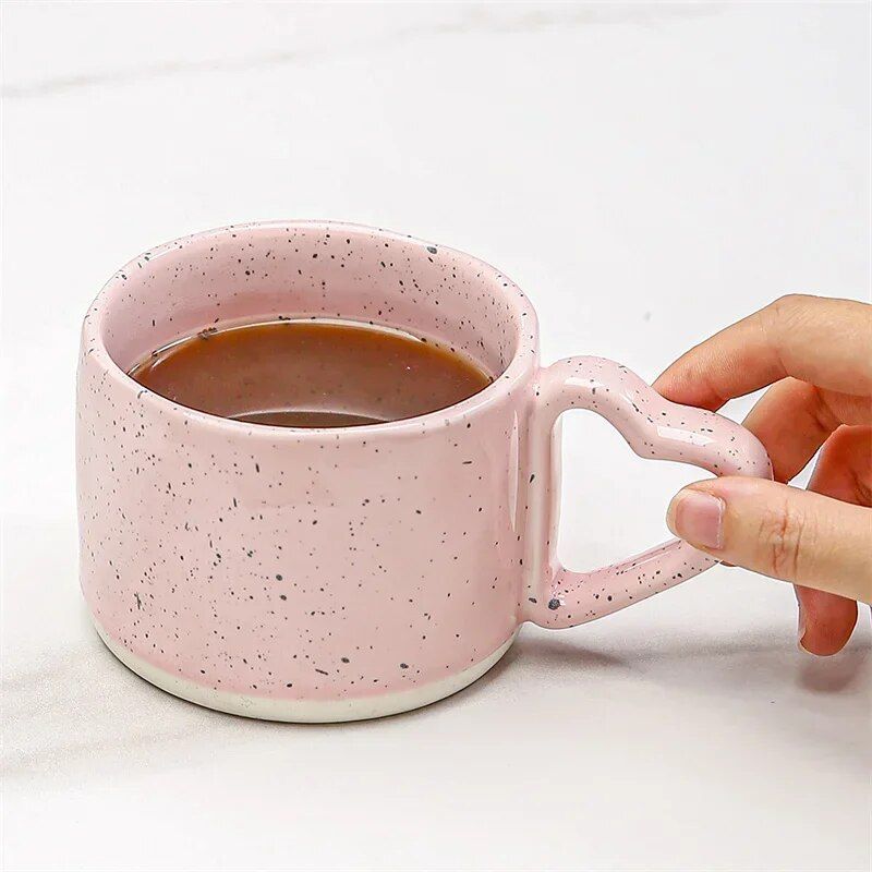 Charming Pink Love-Handle Ceramic Mug - Perfect for Coffee, Oatmeal, and More