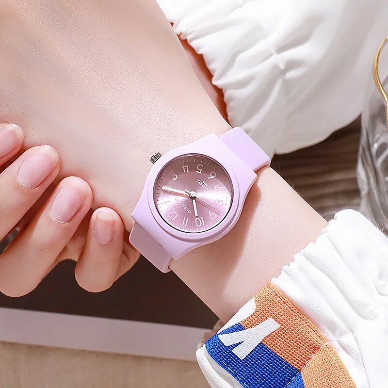 Elegant Women's Quartz Watch