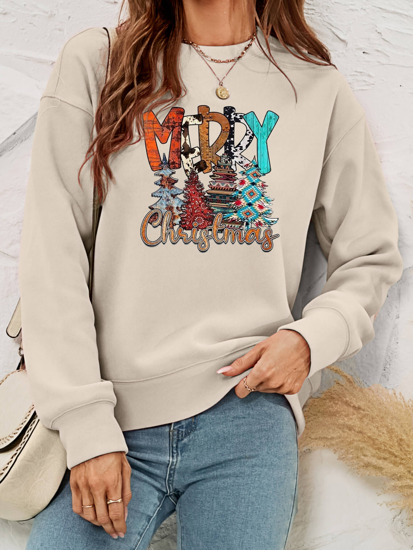 MERRY CHRISTMAS Graphic Crewneck Sweatshirt