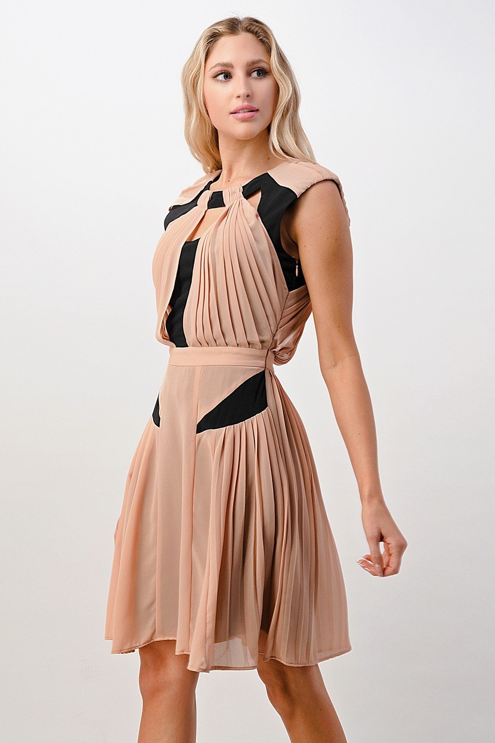 Color Blocked Pleated Fashion Dress