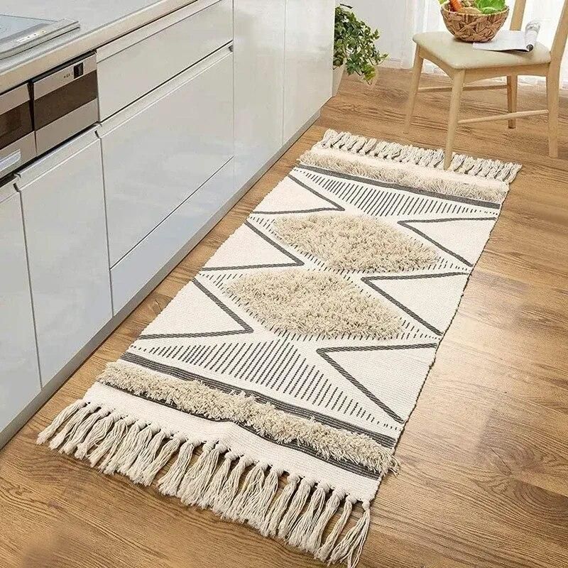 Chic Diamond Boho Cotton Runner Rug with Tassels