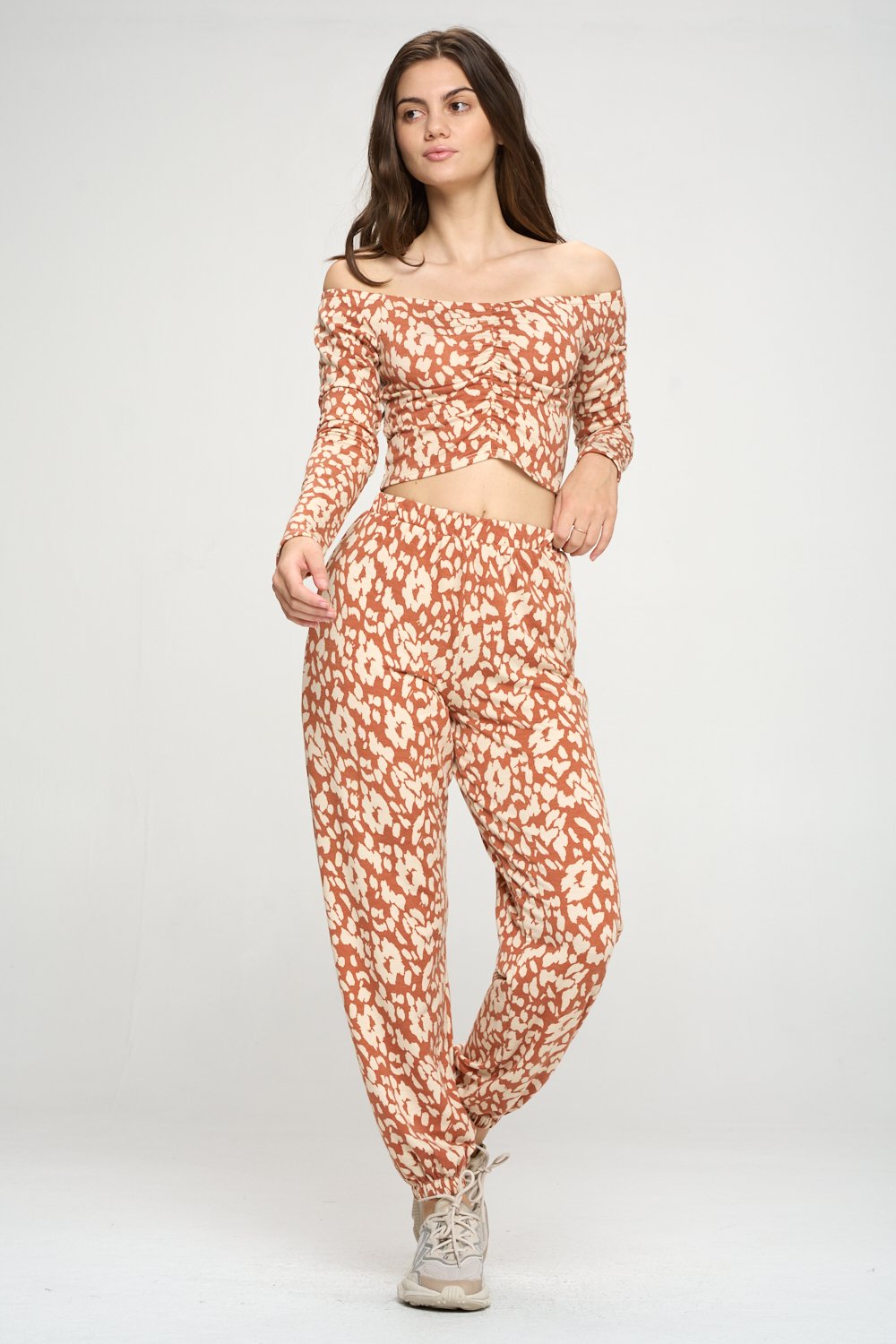 Jogger and Off Shoulder Top Lounge Wear Set Leopard