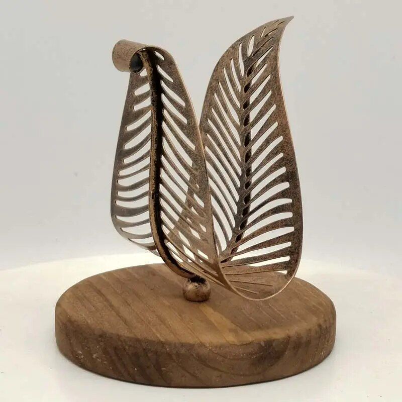 Elegant Metal Leaf Napkin Holder - Decorative Tabletop Accessory for Home and Hospitality