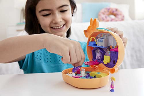 Polly Pocket Compact Playset, Corgi Cuddles with 2 Micro Dolls & Accessories, Travel Toys with Surprise Reveals [Amazon Exclusive]
