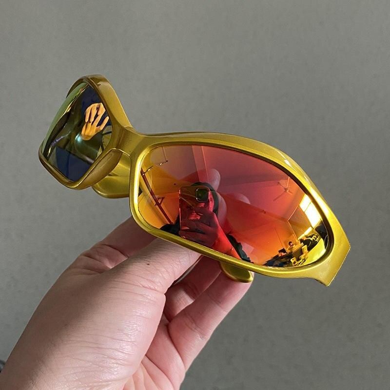 Y2K Cyberpunk Fashion Sunglasses with UV400 Mirror Lenses for Men and Women