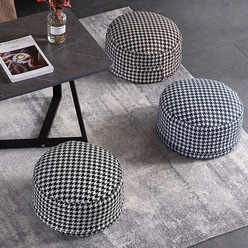 Chic Lattice Round Stool