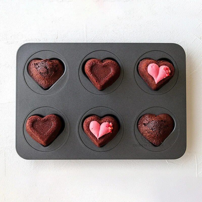 6-Cup Non-Stick Love Shaped Baking Mold