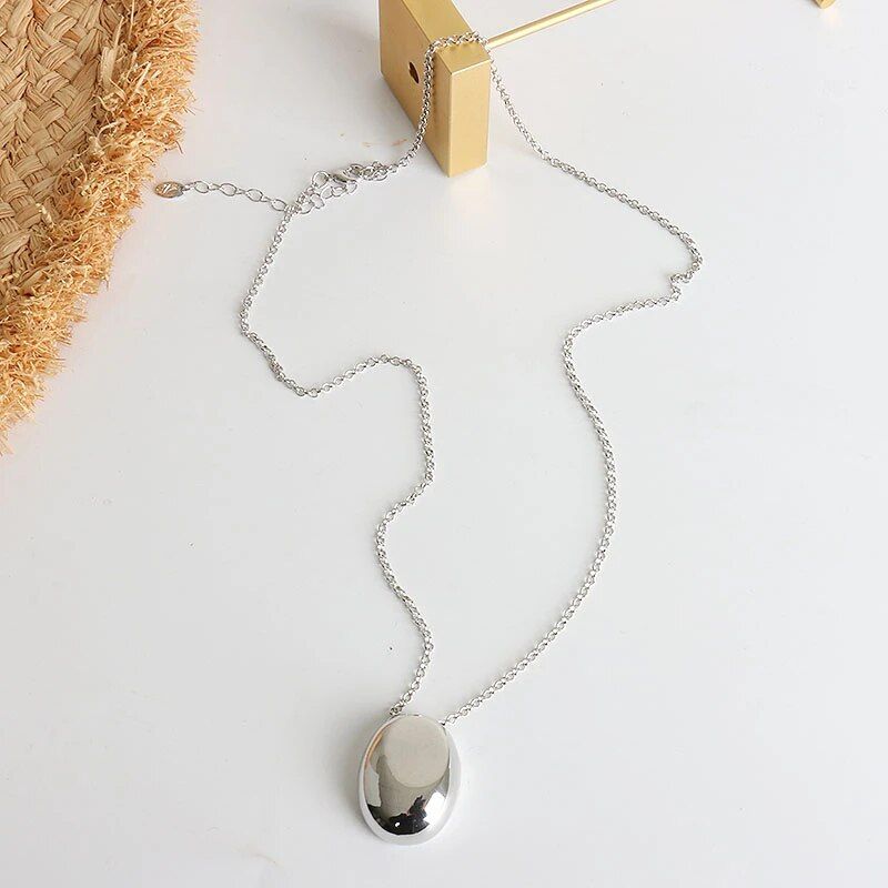 Trendy Geometric Oval Pendant Necklace