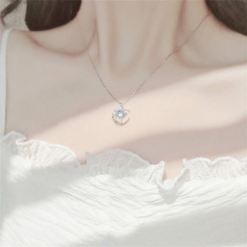 Elegant Star and Moon Rhinestone Necklace