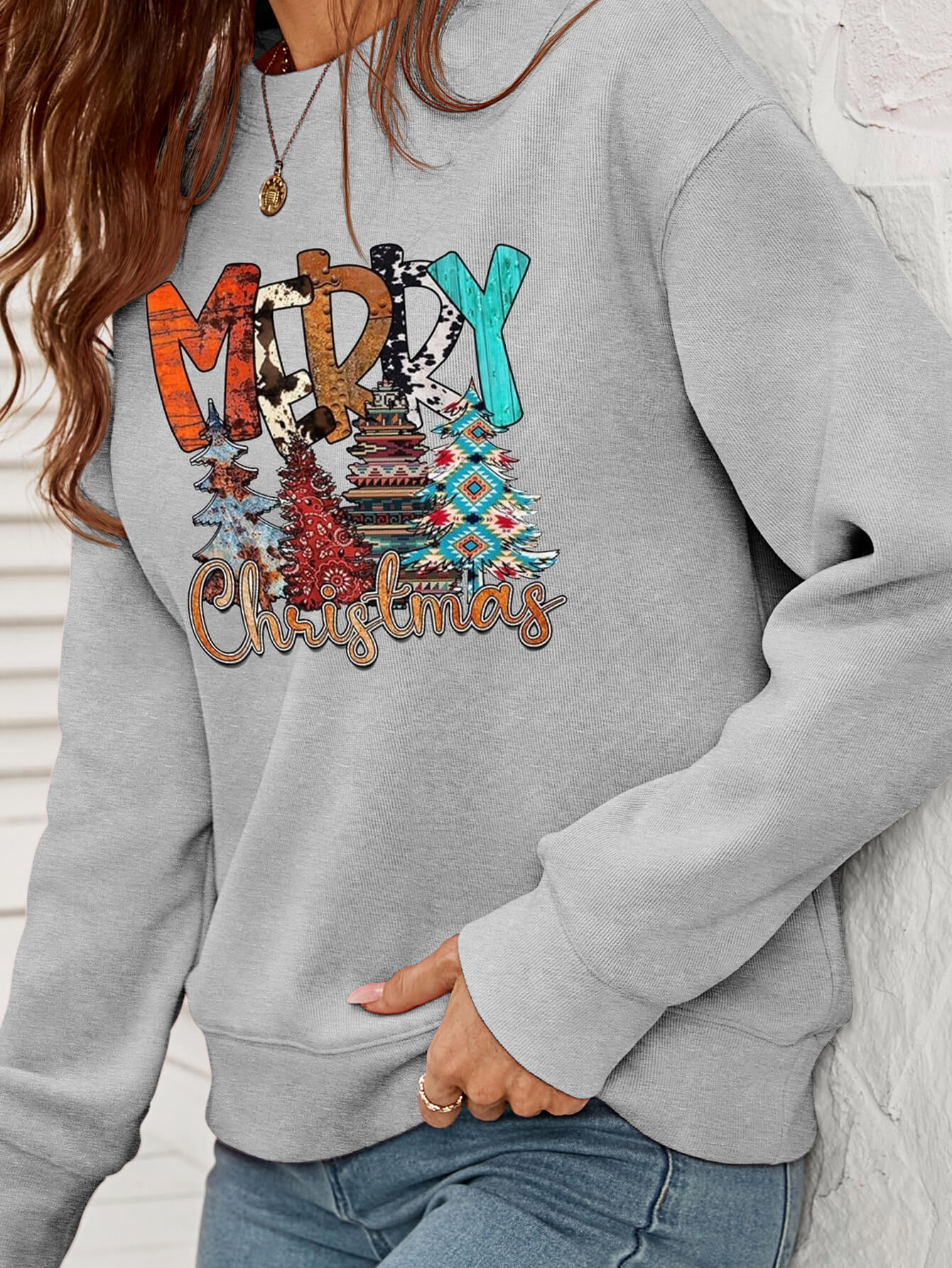 MERRY CHRISTMAS Graphic Crewneck Sweatshirt