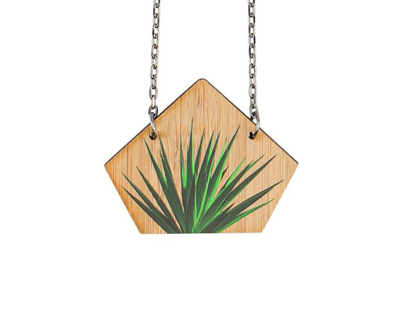 Yucca Bamboo Necklace #6113 | Red Sunflower