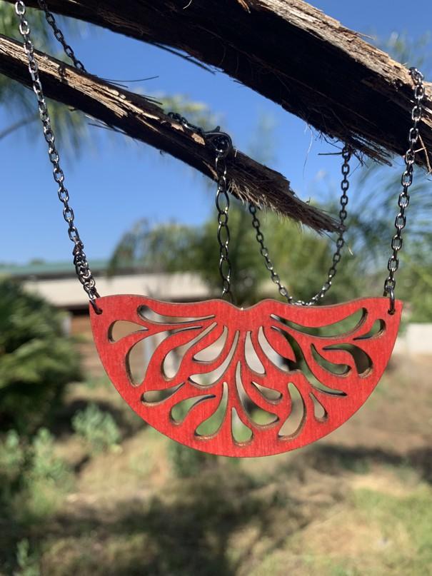 Raindrop Half Circle Necklace #6128 | Red Sunflower