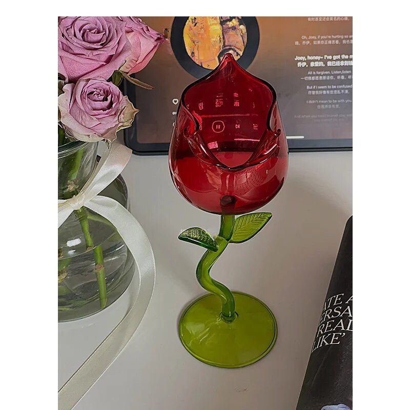 Elegant Transparent Rose-Shaped Glass - Ideal for Valentine's & Wedding Celebrations, Eco-Friendly, 150ml