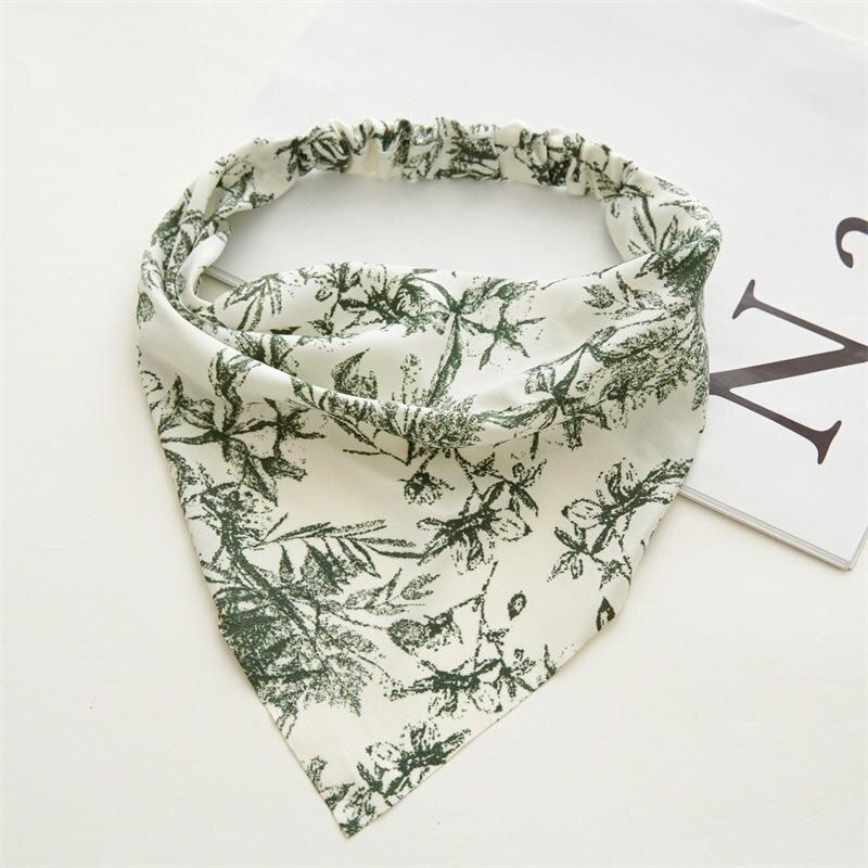 Elegant Triangle Tree Branch Print Bandana