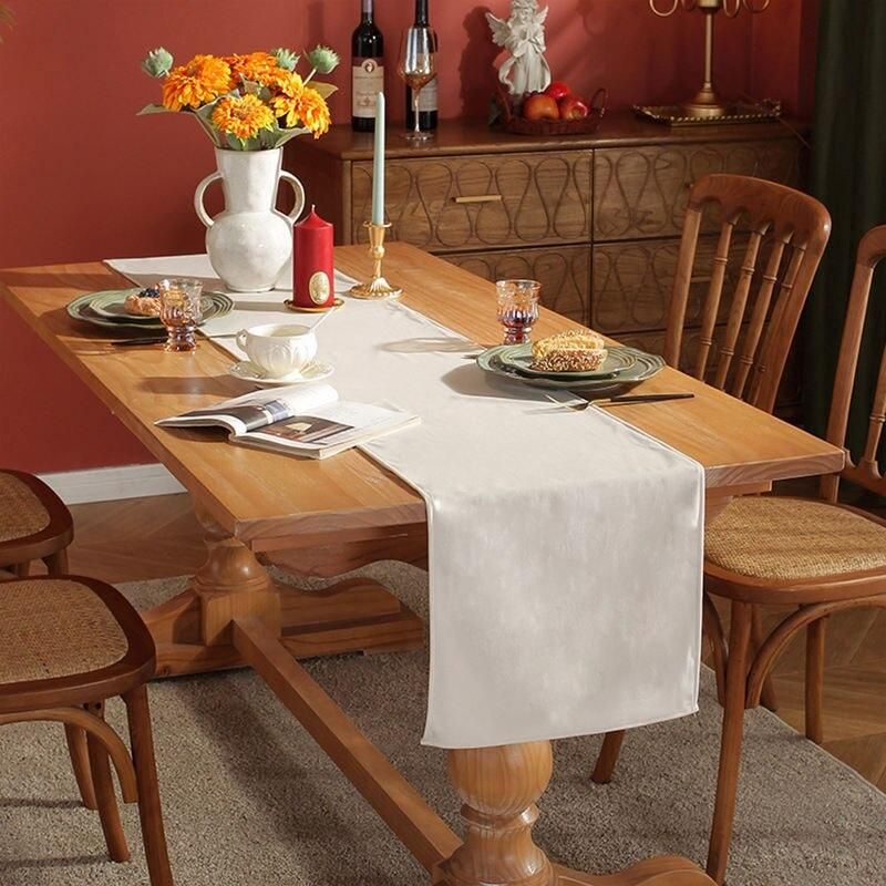 Elegant Nordic Velvet Table Runner for Home, Hotel, and Special Occasions