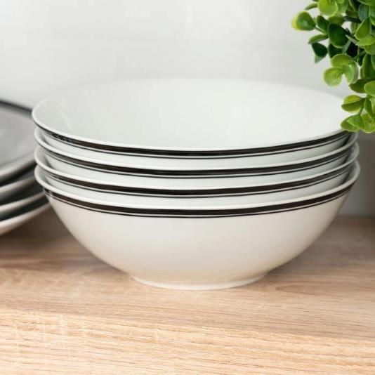 Elegant Black 16-Piece Ceramic Dinnerware Set