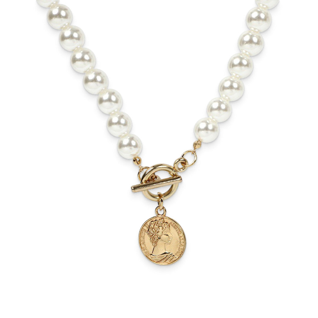 Pearl Necklace with Pendant